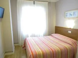 ホテル Don Claudio 3*